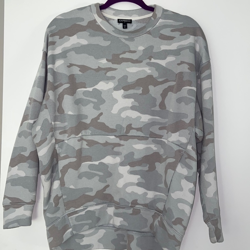 Express Crewneck Camo Print